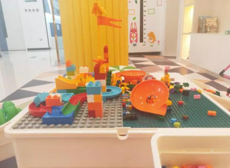 孩子游玩处 孩子游玩处